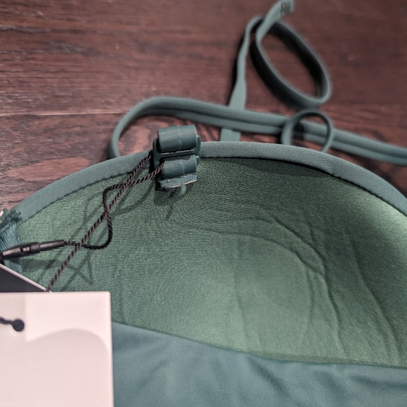 Knix One Piece Swimsuit - Picture 5 of 6